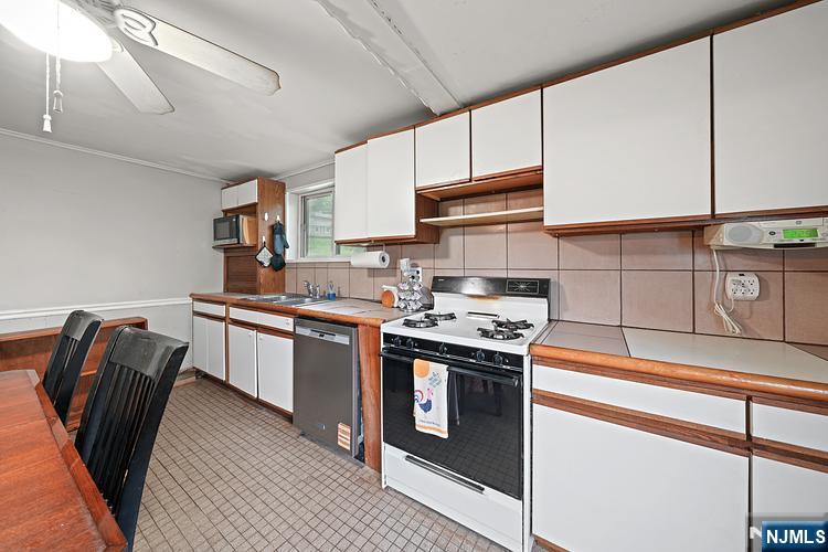 62 Vreeland Avenue Property Photo 12