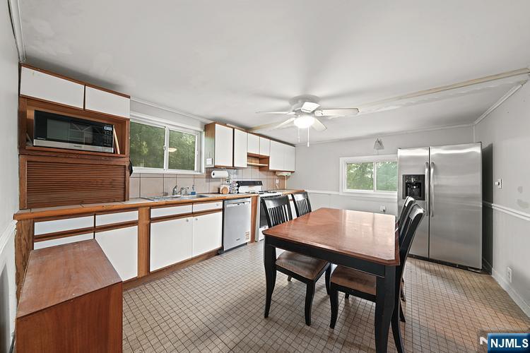 62 Vreeland Avenue Property Photo 16
