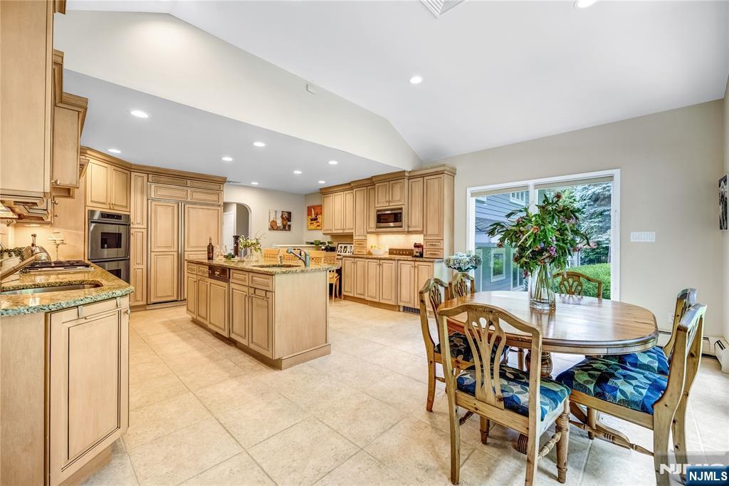 9 Pinehill Drive Property Photo 8