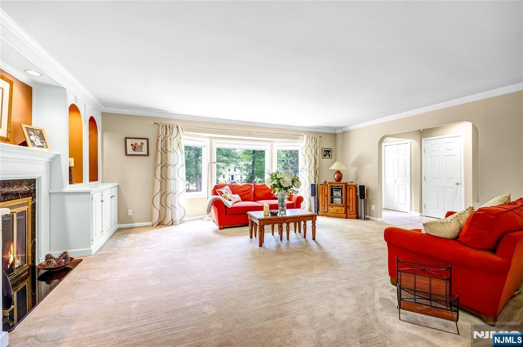 9 Pinehill Drive Property Photo 14