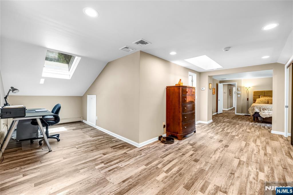 9 Pinehill Drive Property Photo 24