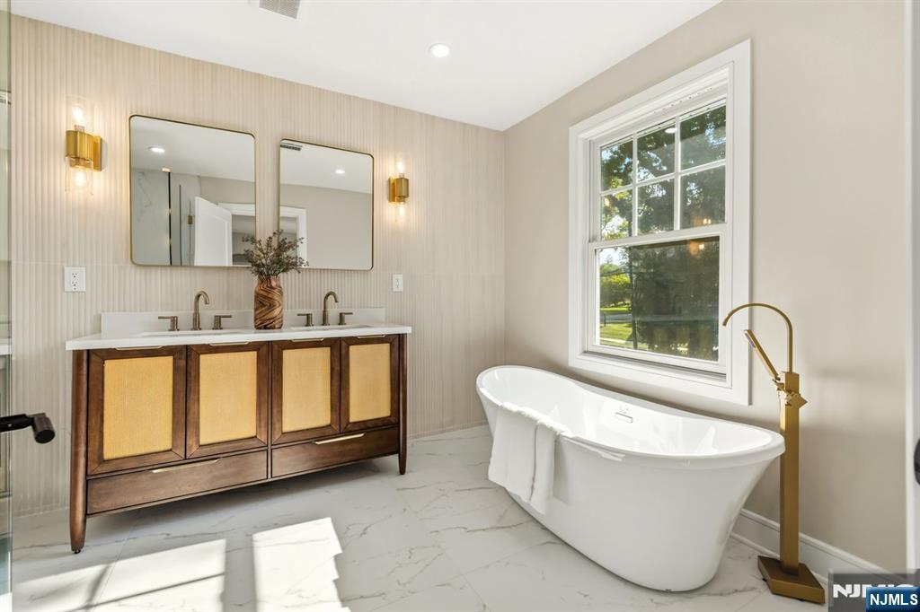 613 Hillcrest Road Property Photo 15