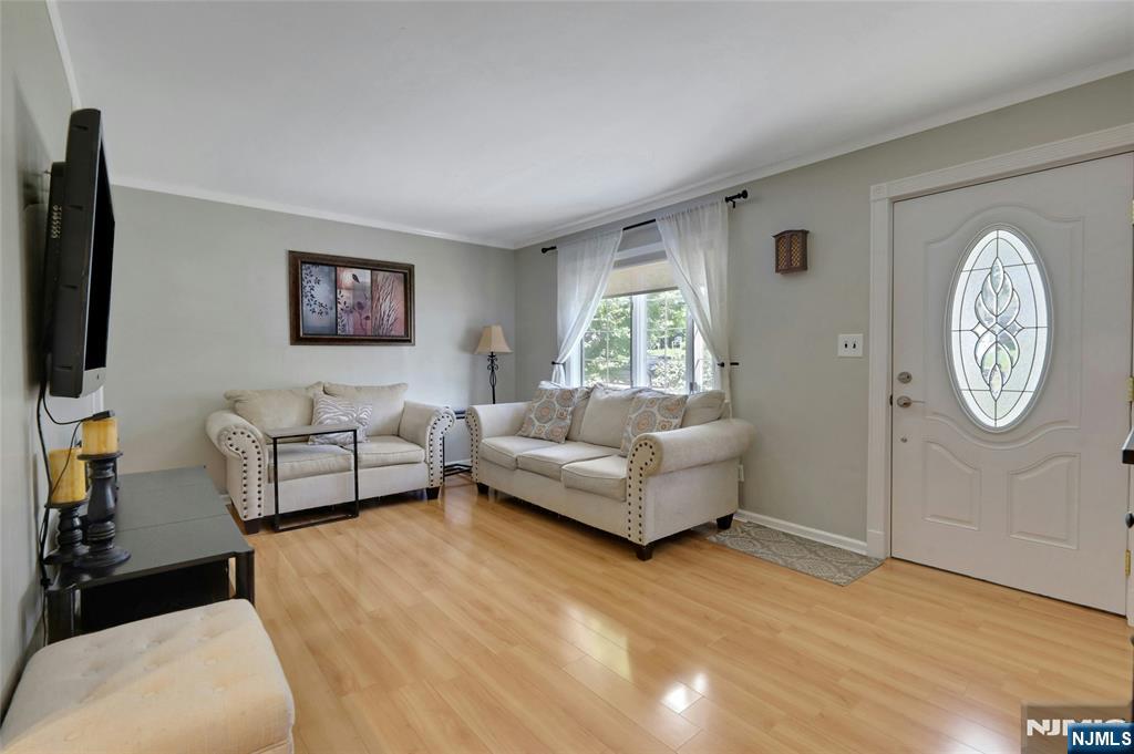 30 John Place Property Photo 3