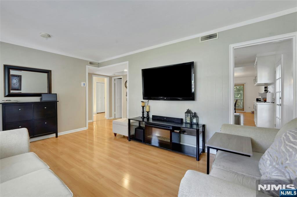 30 John Place Property Photo 5
