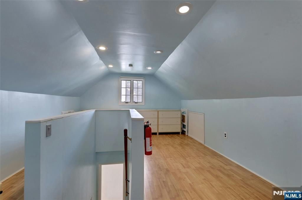 30 John Place Property Photo 16