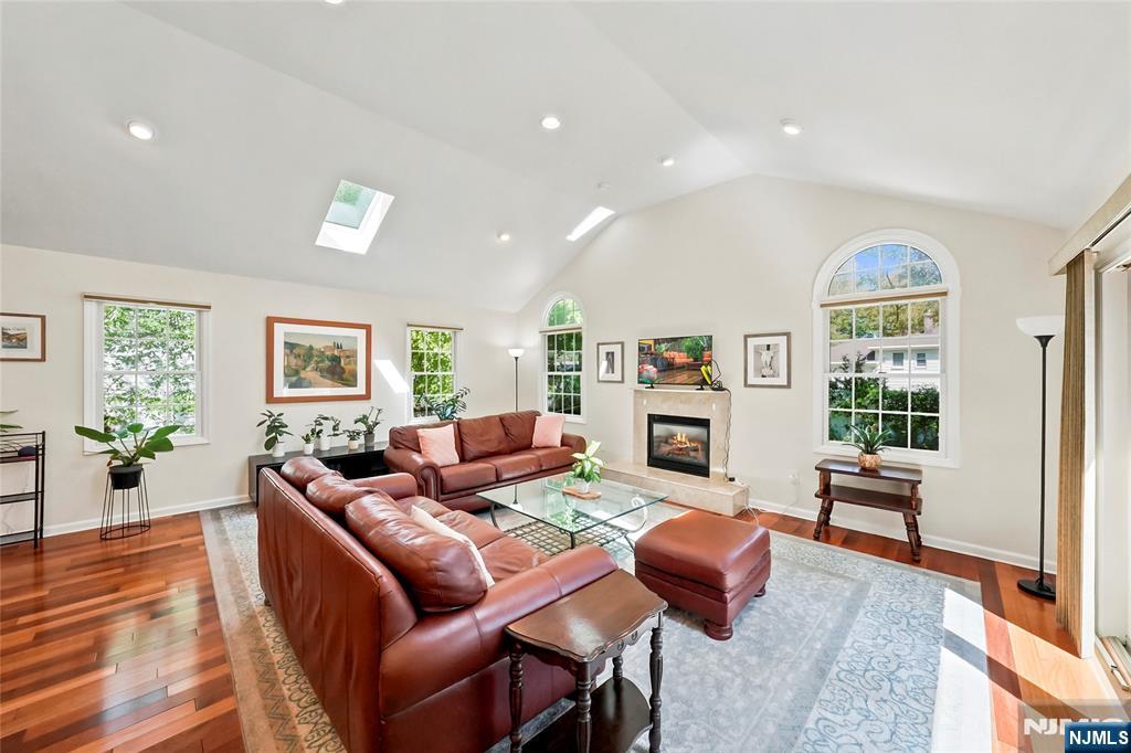 219 Morningside Road Property Photo 2