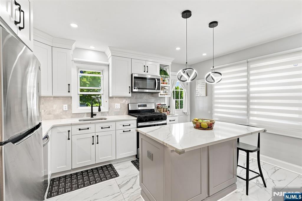 49 Falmouth Avenue Property Photo 8