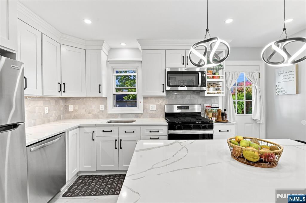 49 Falmouth Avenue Property Photo 10