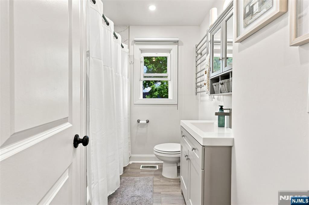 49 Falmouth Avenue Property Photo 19