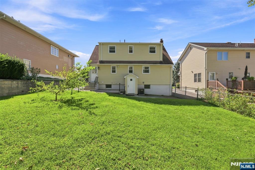 49 Falmouth Avenue Property Photo 42
