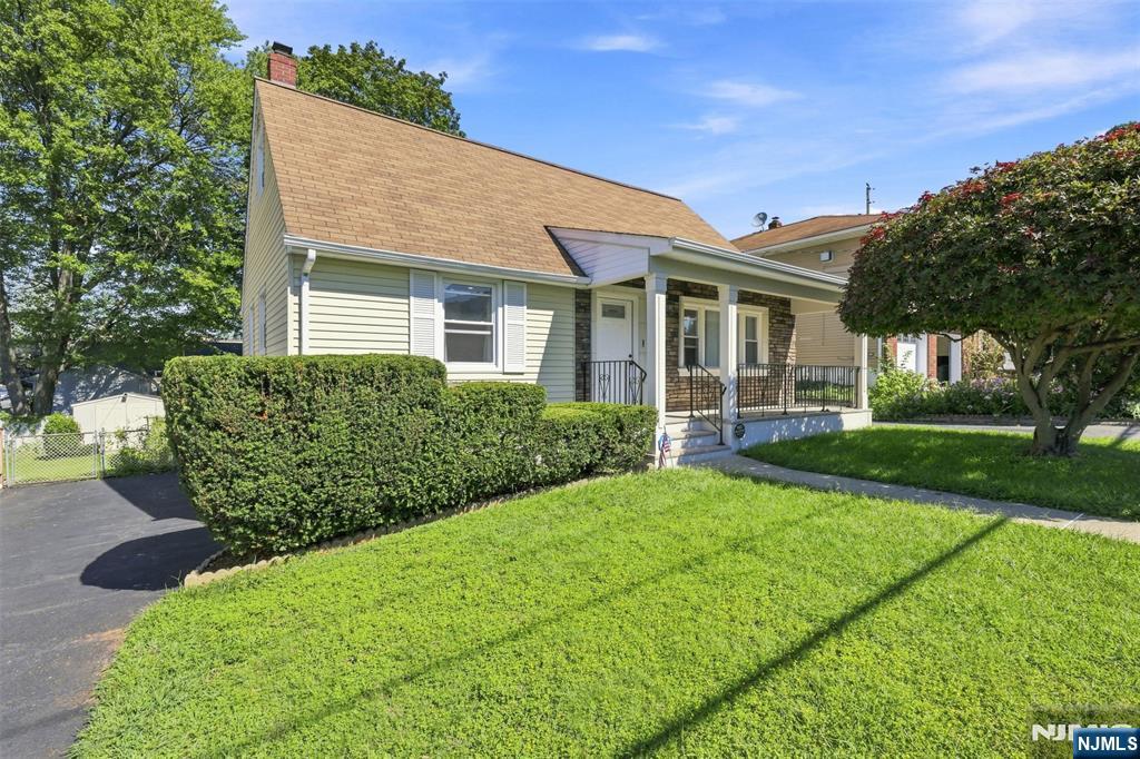49 Falmouth Avenue Property Photo 50