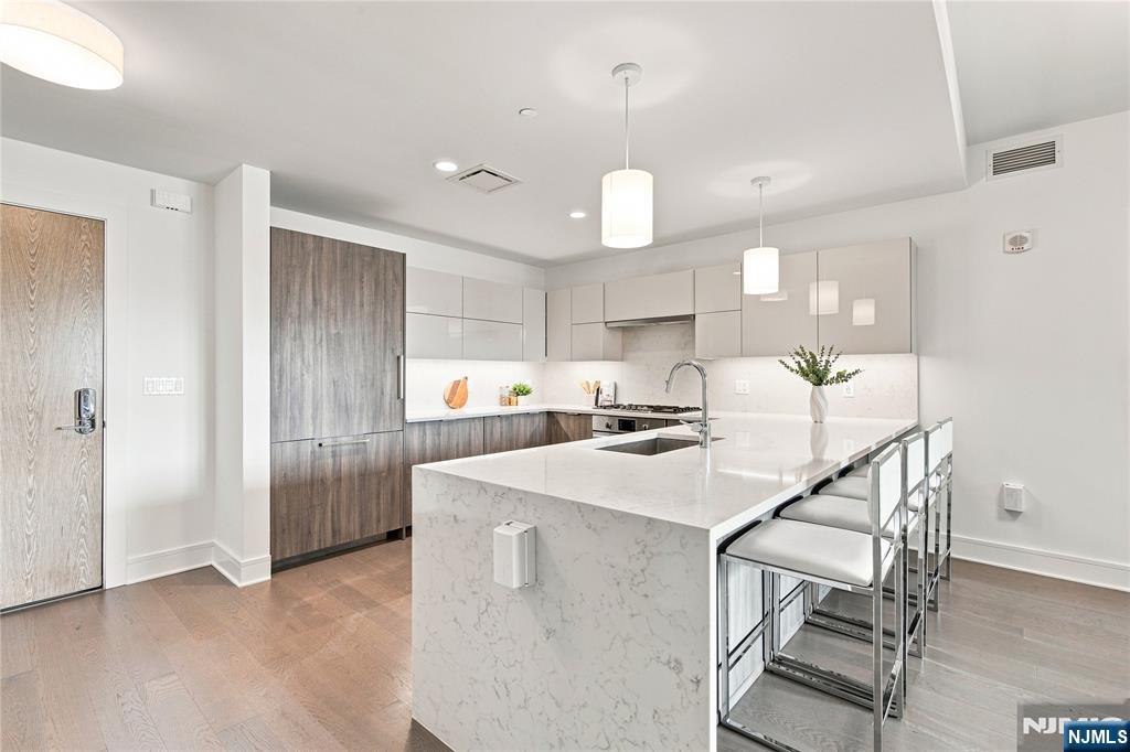 9 Ave At Port Imperial 413 Property Photo 6