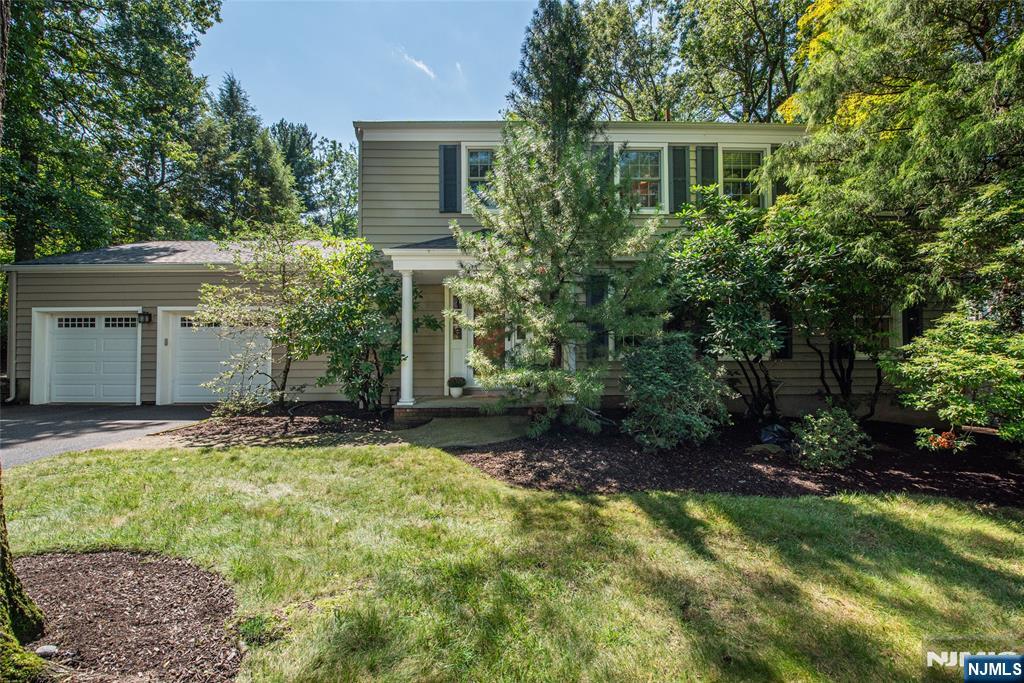 2 Midvale Avenue Property Photo 1