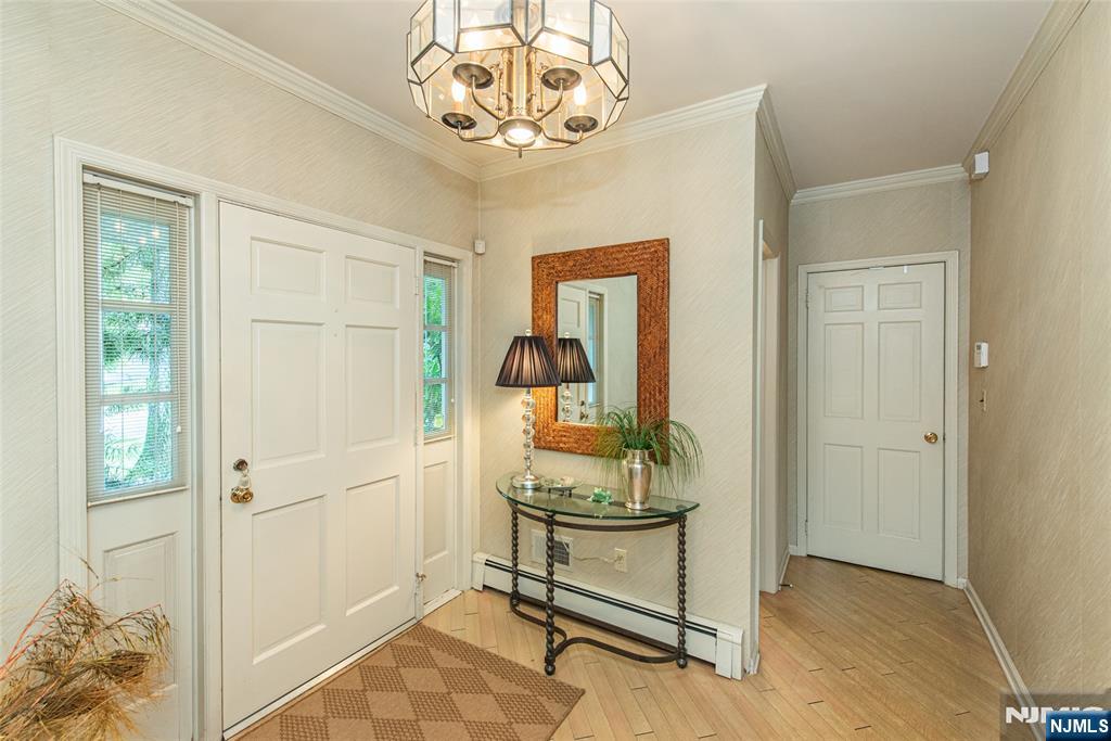 2 Midvale Avenue Property Photo 3