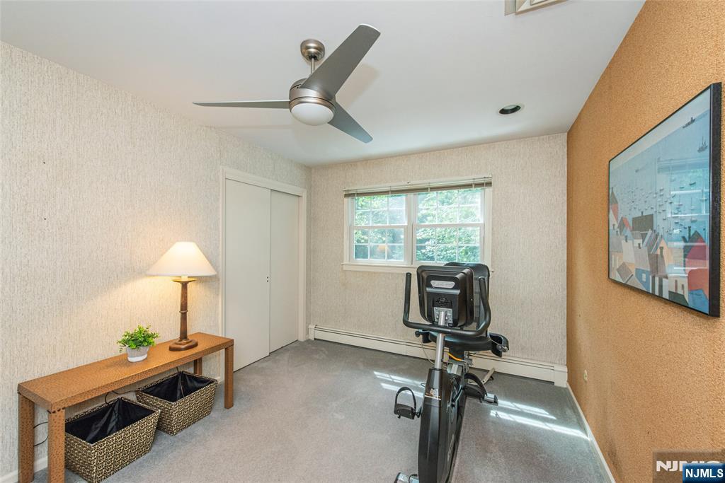 2 Midvale Avenue Property Photo 24
