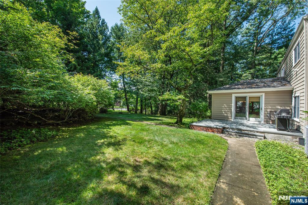 2 Midvale Avenue Property Photo 30