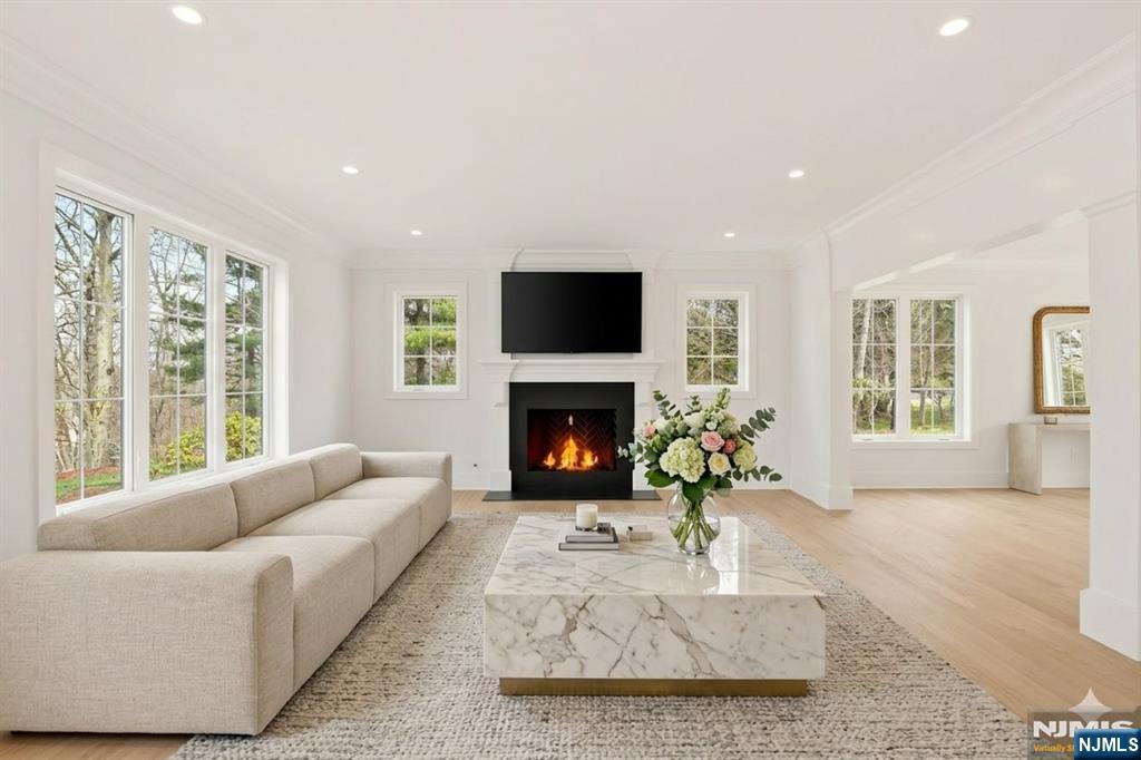26 Huff Terrace Property Photo 8