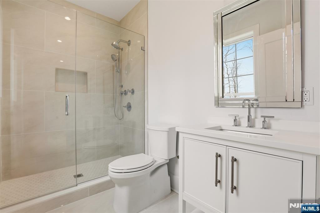26 Huff Terrace Property Photo 18