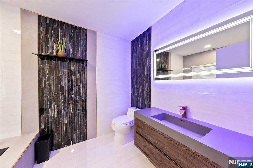 14 E Hill Court Property Photo 46