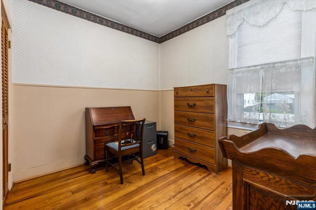 341 Grove Street Property Photo 11