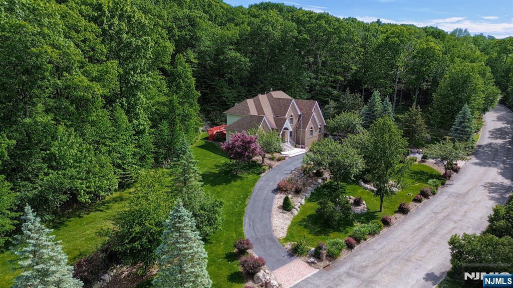26 Stonehedge Drive Property Photo 1
