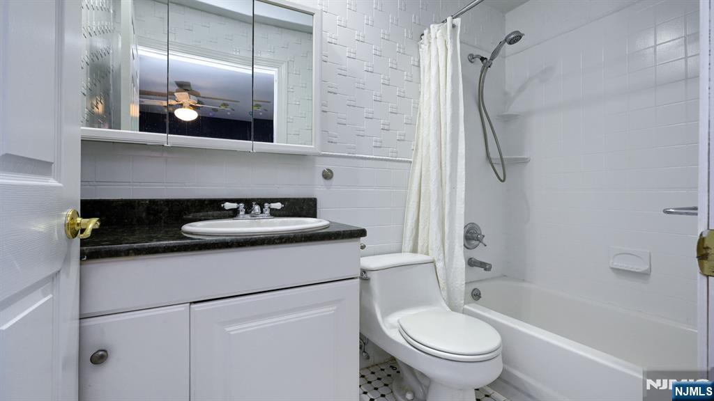 26 Stonehedge Drive Property Photo 32