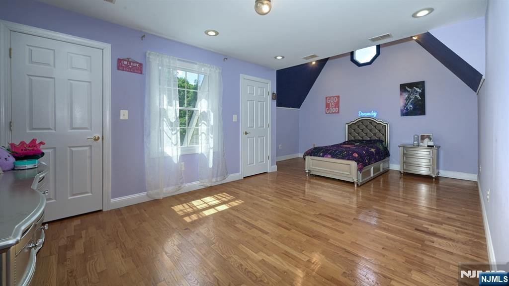 26 Stonehedge Drive Property Photo 33