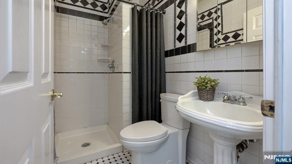 26 Stonehedge Drive Property Photo 34