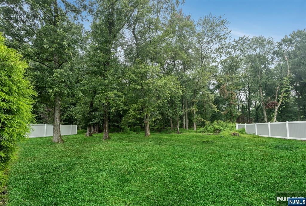 69 Forest Drive Property Photo 34