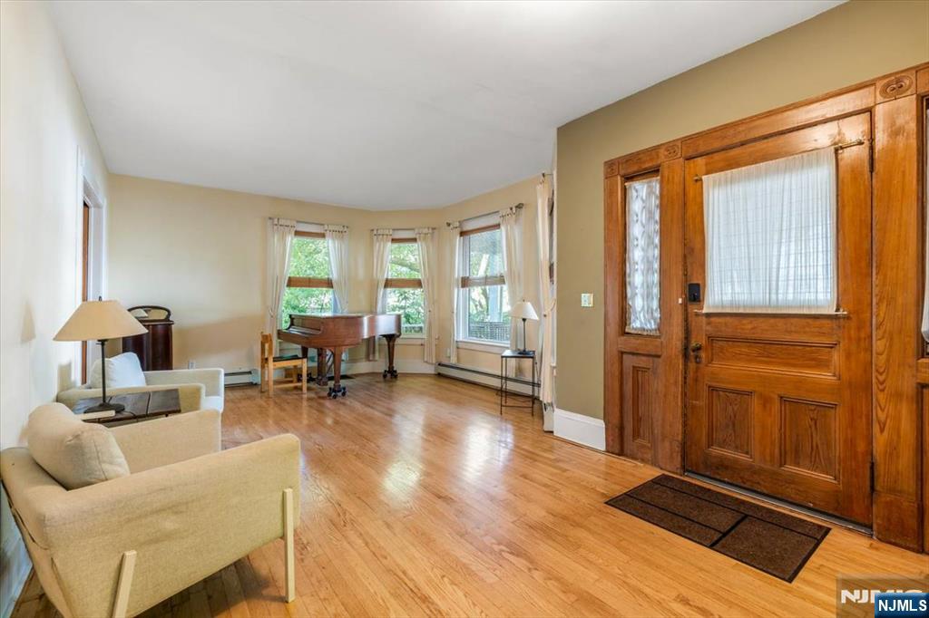 194 Christie Heights Street Property Photo 4