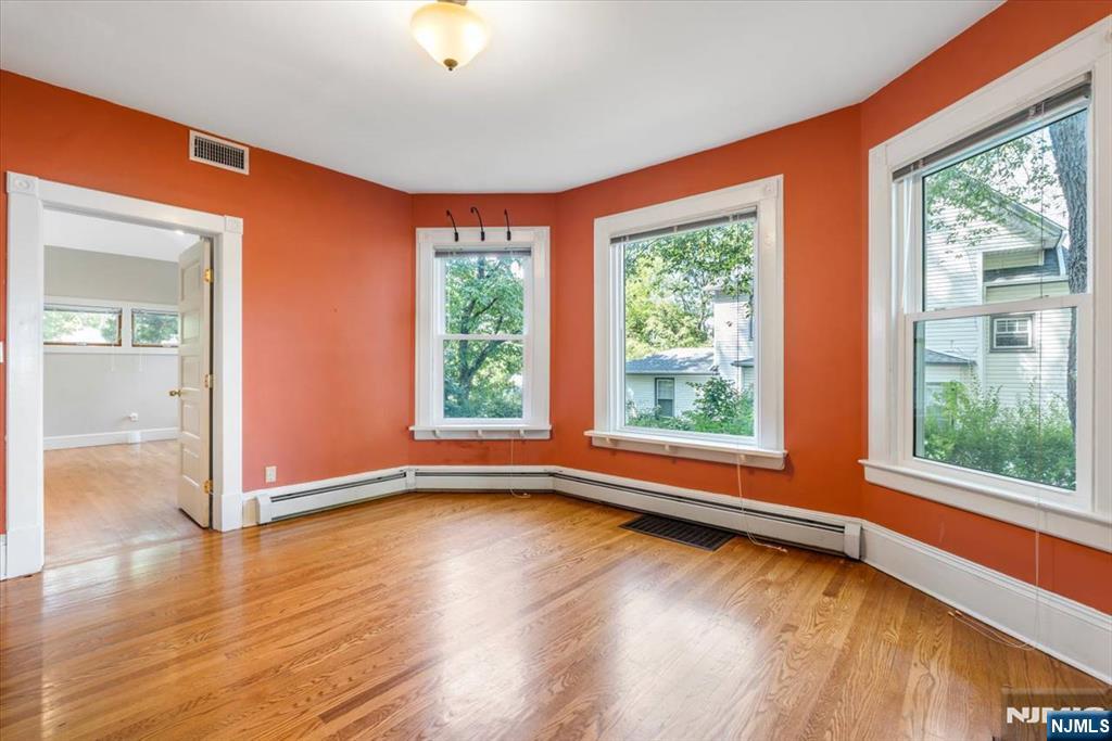 194 Christie Heights Street Property Photo 8