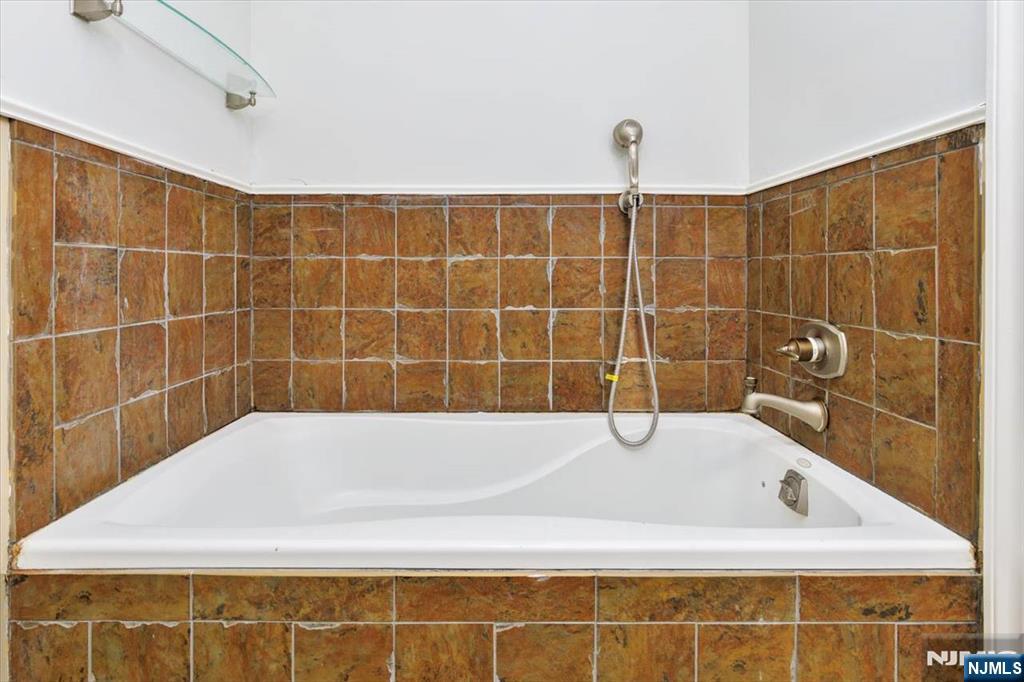 194 Christie Heights Street Property Photo 34