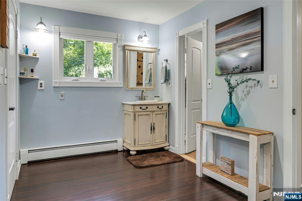 1034 Green Pond Road Property Photo 15