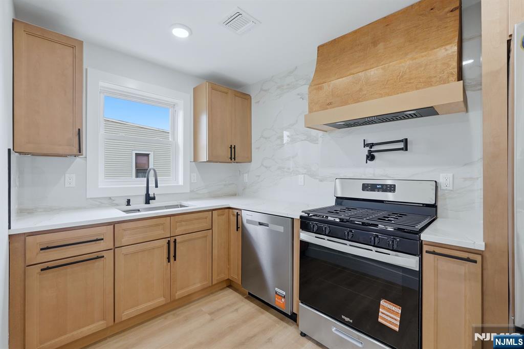 92 Speedway Avenue Property Photo 7