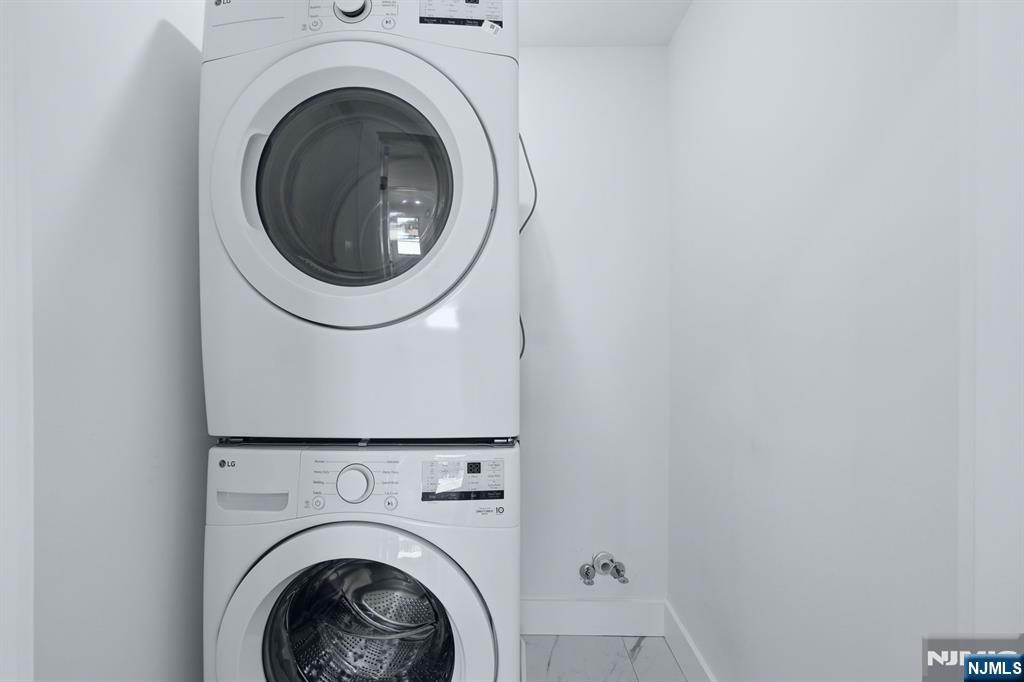 92 Speedway Avenue Property Photo 25