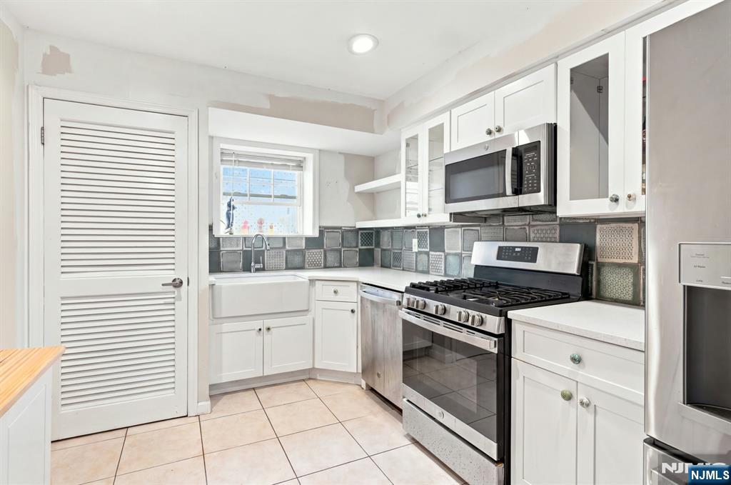 272 Walnut Street 5d Property Photo 5