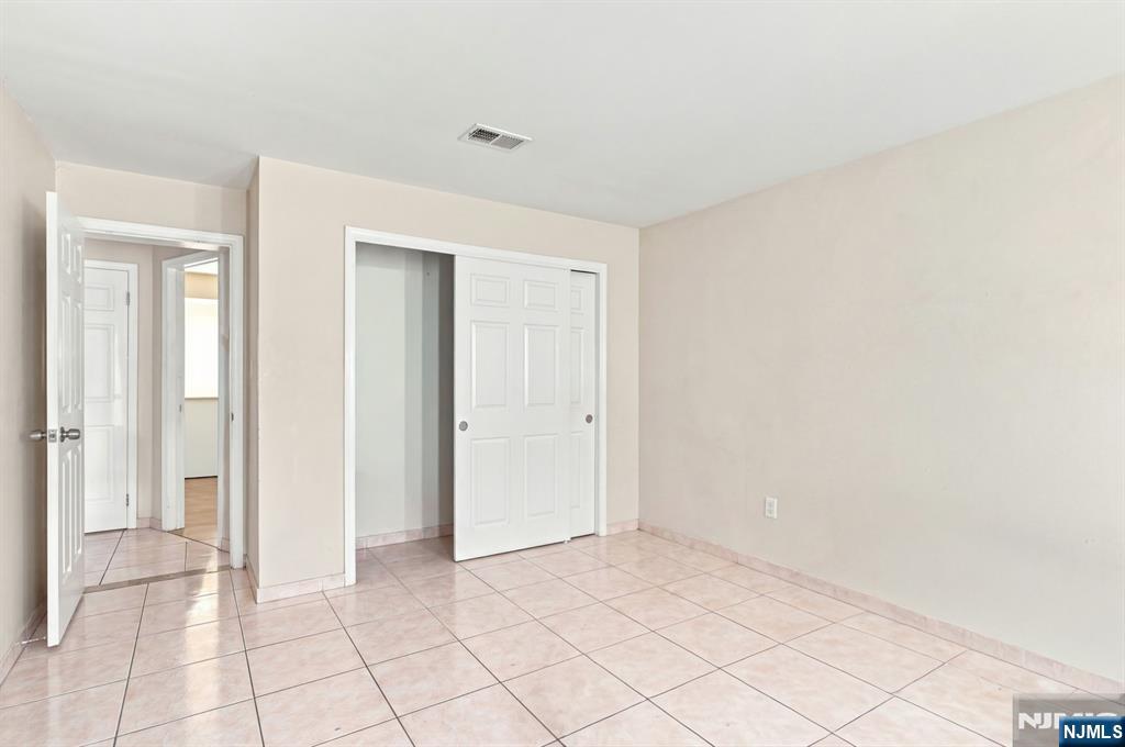 272 Walnut Street 5d Property Photo 8