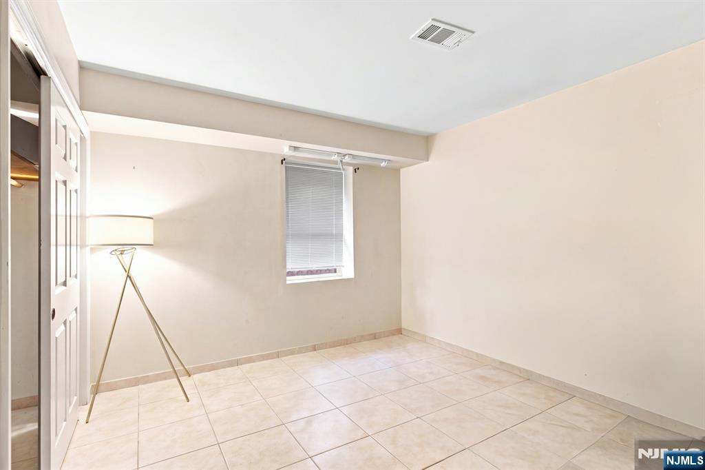 272 Walnut Street 5d Property Photo 9