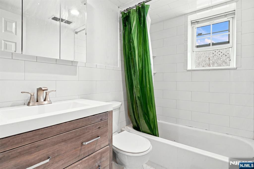 272 Walnut Street 5d Property Photo 11