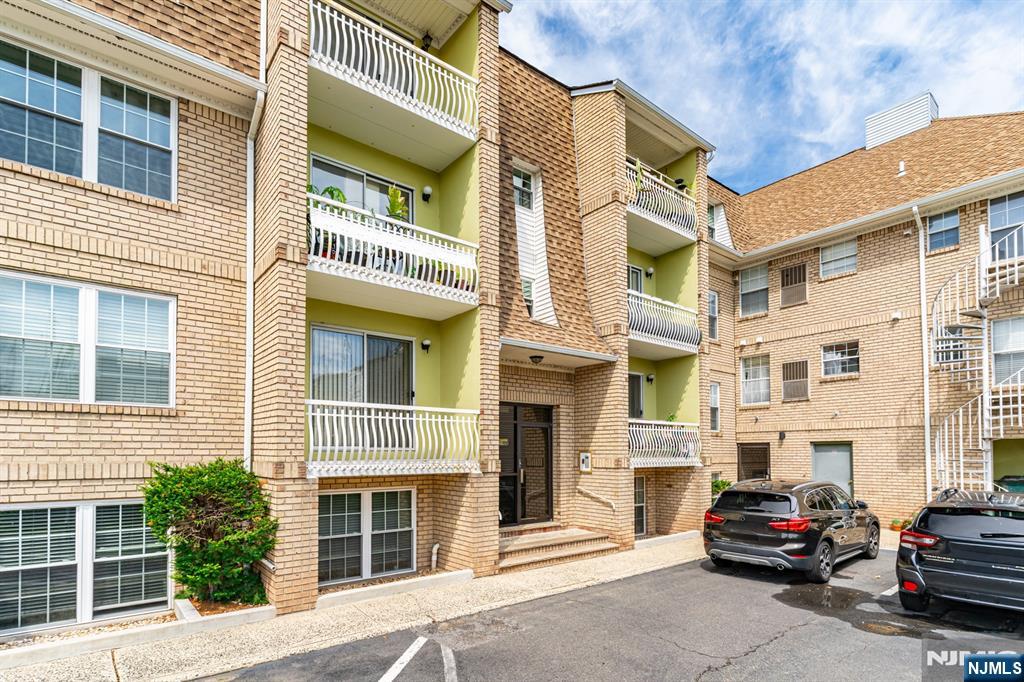 272 Walnut Street 5d Property Photo 12