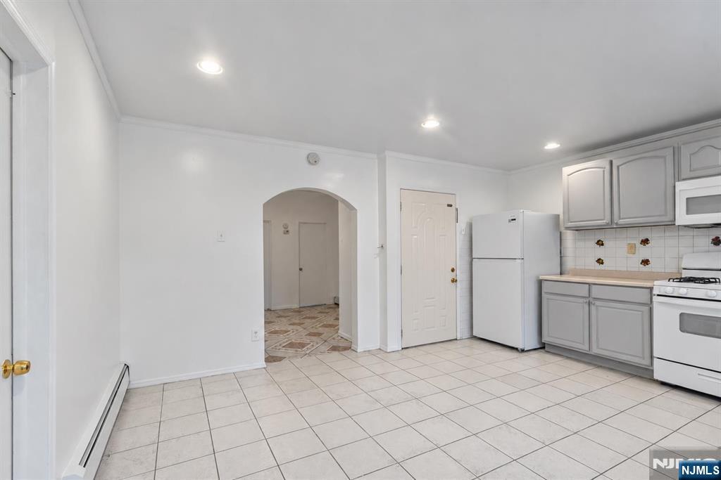 303 43rd Street Property Photo 7