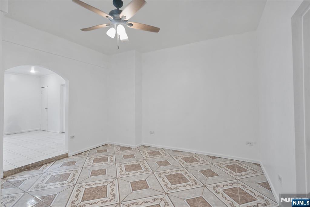 303 43rd Street Property Photo 9