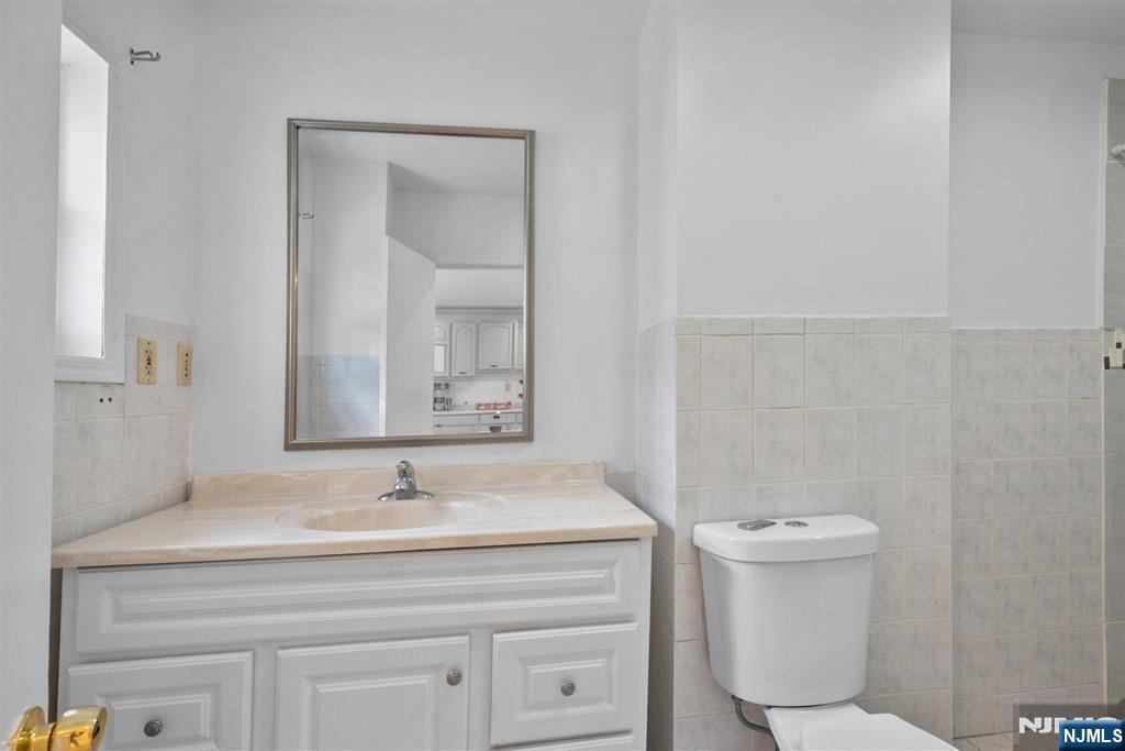 303 43rd Street Property Photo 18
