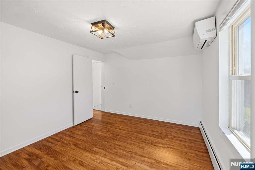 437 4th Avenue Property Photo 13