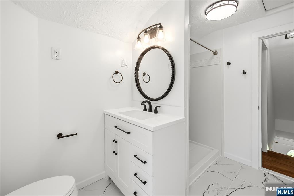 437 4th Avenue Property Photo 19