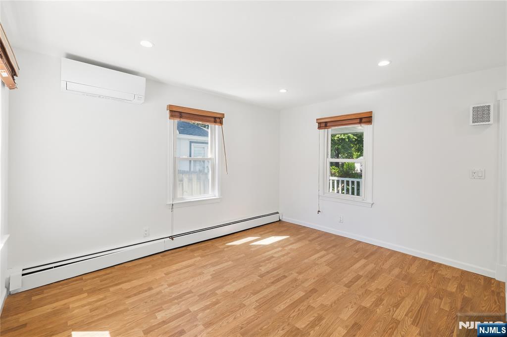 437 4th Avenue Property Photo 22