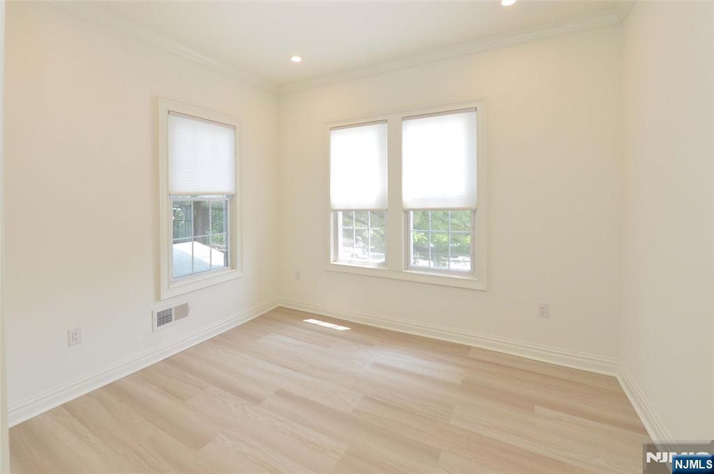 153 Dayton Street 3 Property Photo 5