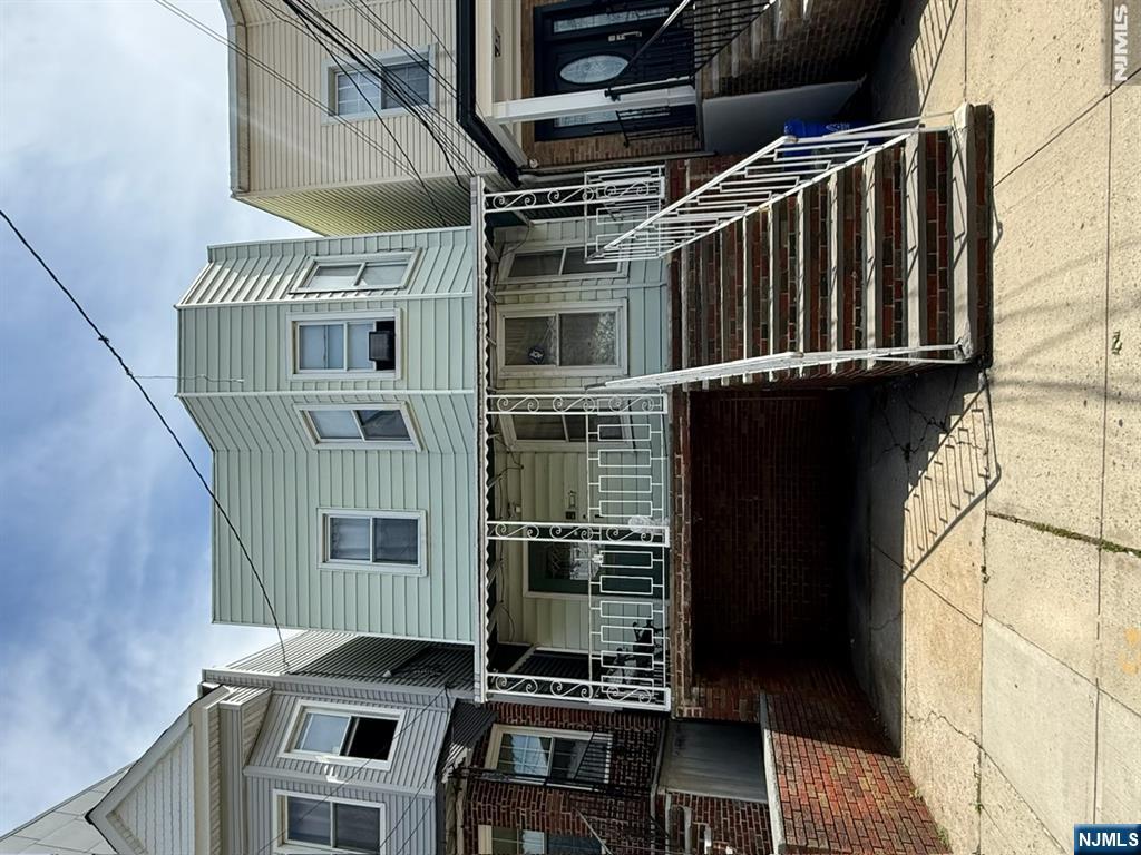 3310 John F Kennedy Boulevard Property Photo 1