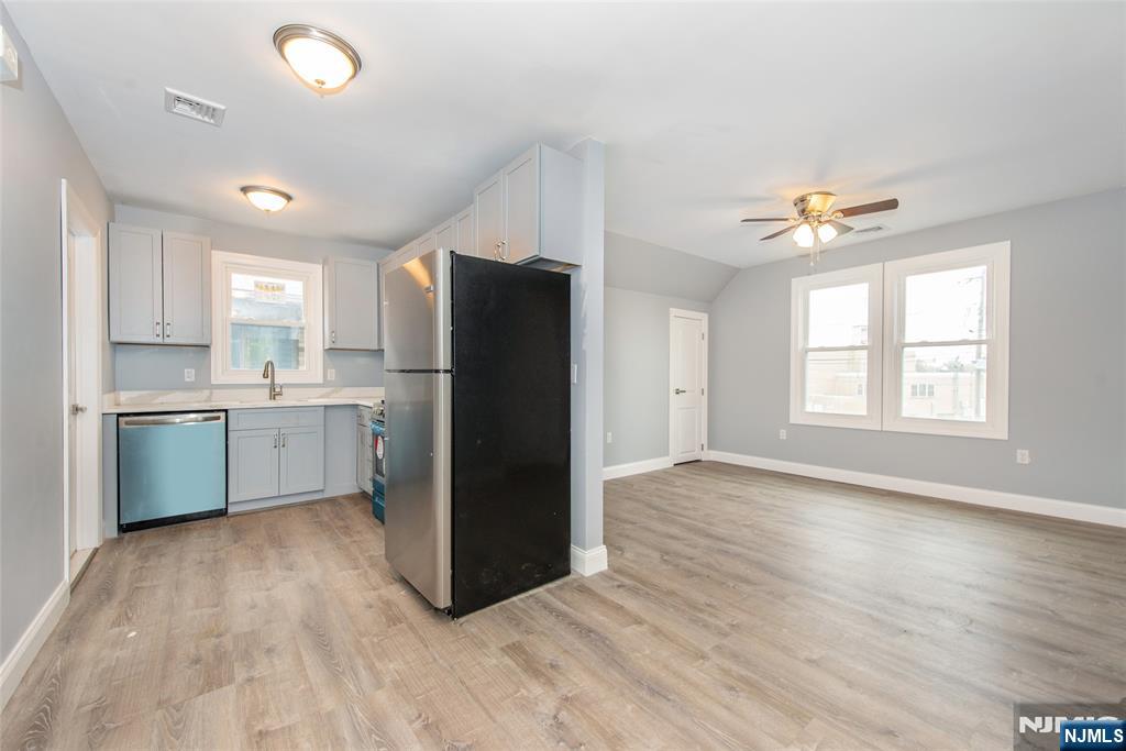 31 Mulberry Street Property Photo 3