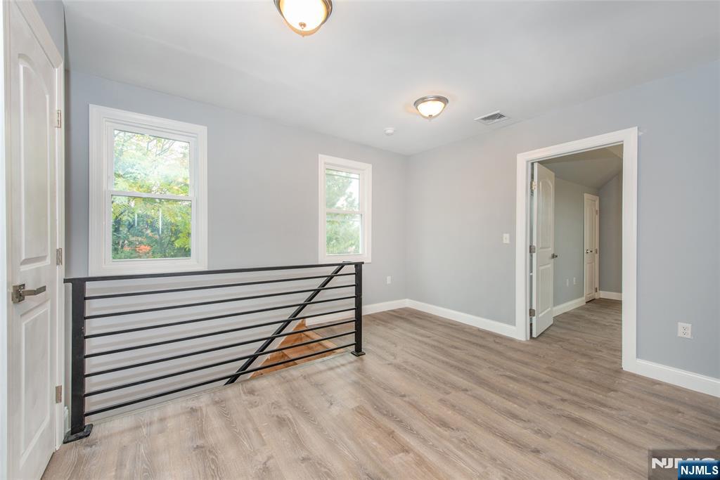 31 Mulberry Street Property Photo 4